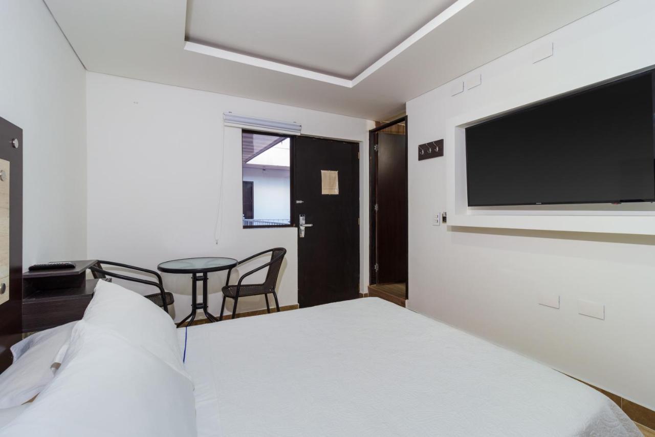 Hotel 0Asis De La Colina Boutique Girardot Exterior foto